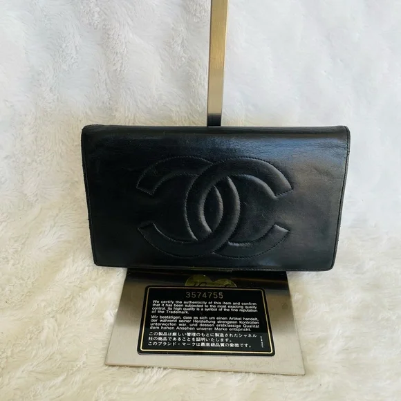 CHANEL Black Long Wallet Lambskin Leather - Picture 1 of 12